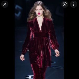Diane Von Furstenberg DVF Helina Velvet Dress
Size 0 Silk Burgundy Red